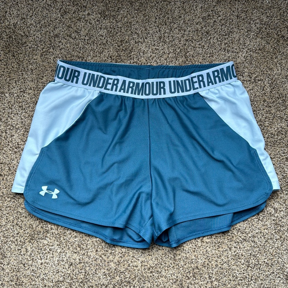 Blue Gray / Light Blue Women’s UA Play Up Shorts M